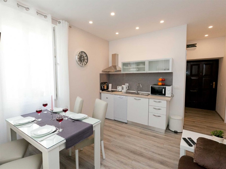 CROWONDER Zadar Old Town Apartment
