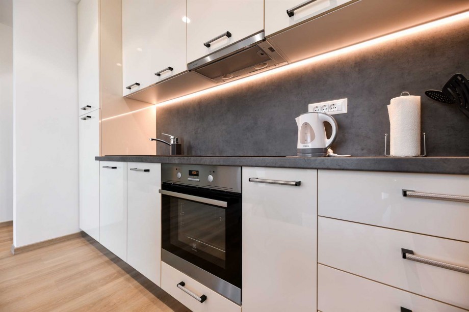 CROWONDER Superior Apartments and Rooms Oaza with Heated Swimming Pool, Gym and Sauna- Apartment A102 Family (4+2) with Sea View
