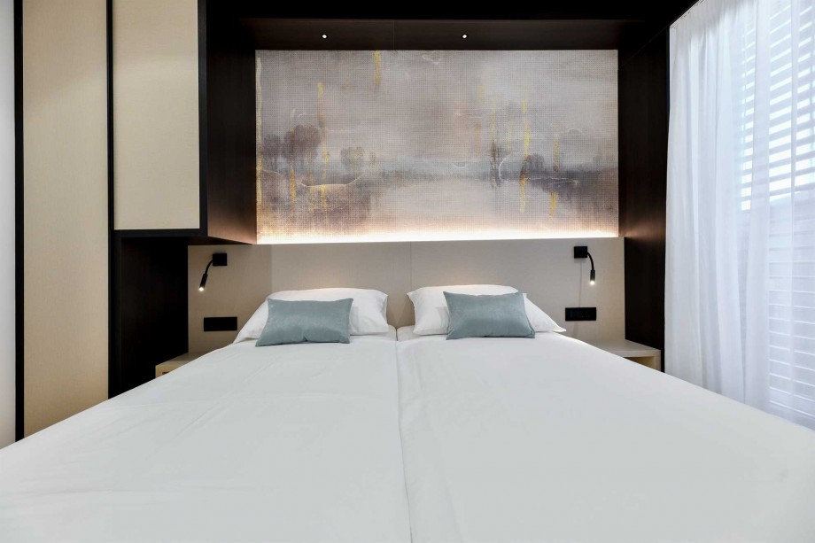 CROWONDER Superior Apartments and Rooms Oaza with Heated Swimming Pool, Gym and Sauna- Apartment A102 Family (4+2) with Sea View