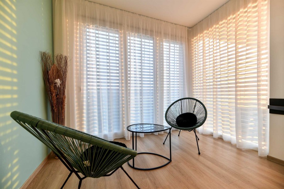 CROWONDER Superior Apartments and Rooms Oaza with Heated Swimming Pool, Gym and Sauna- Apartment A203  Family with ea View