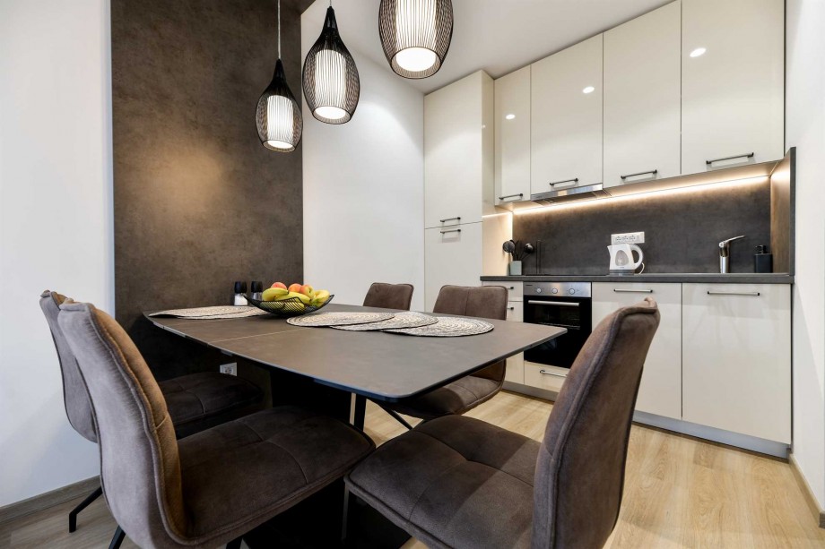 CROWONDER Superior Apartments and Rooms Oaza with Heated Swimming Pool, Gym and Sauna- Apartment A203  Family with ea View