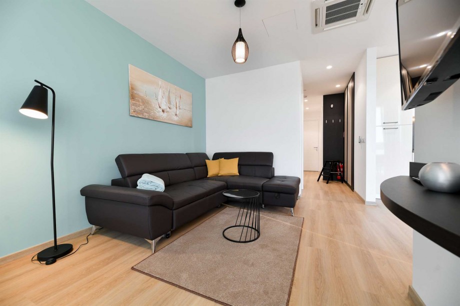 CROWONDER Superior Apartments and Rooms Oaza with Heated Swimming Pool, Gym and Sauna- Apartment A204 Family (4+2) with Sea View