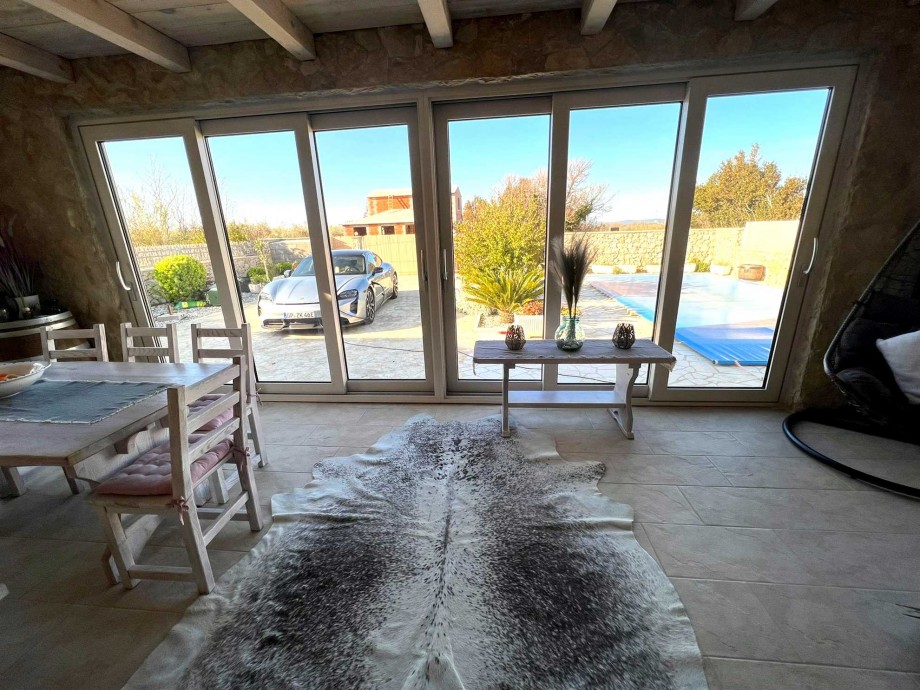 CROWONDER Dalmatian Villa with Heated Pool