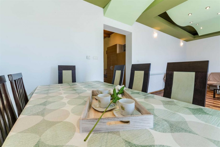 CROWONDER Sun & Fun Apartaments with Swimming Pool - Apartment Green Olives for 10 people