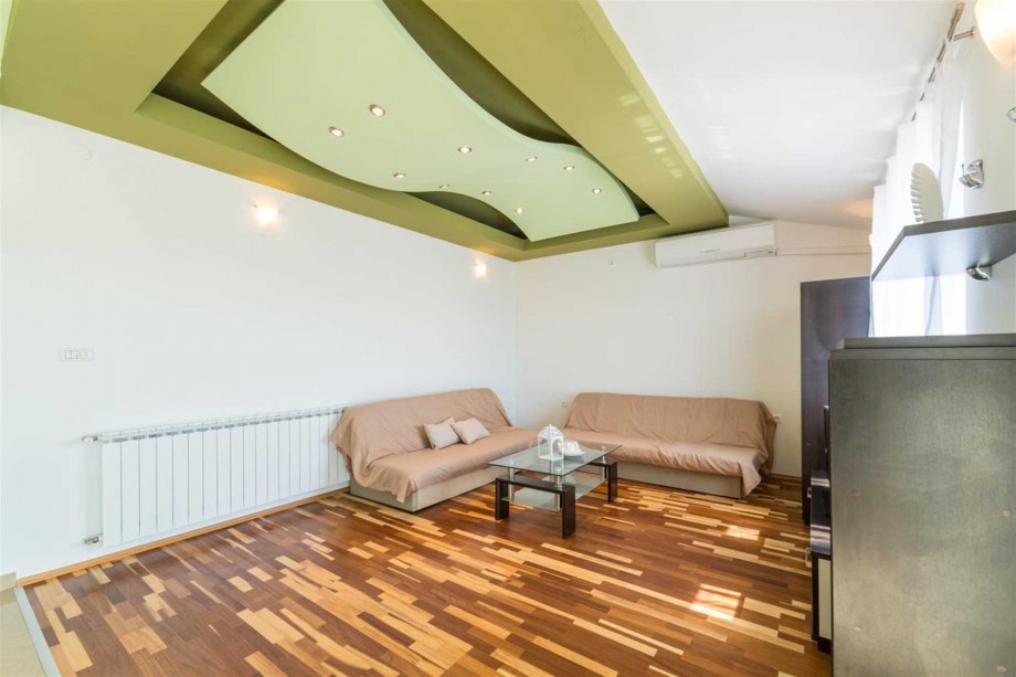 CROWONDER Sun & Fun Apartaments with Swimming Pool - Apartment Green Olives for 10 people