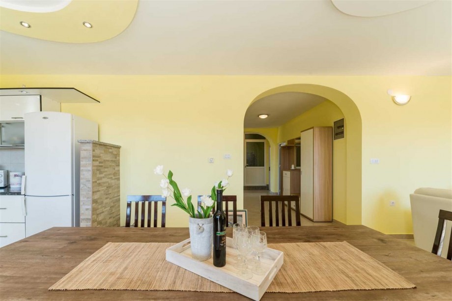 CROWONDER Sun&Fun Apartaments with Swimming Pool- Apartment Sunny Morning for 10 people