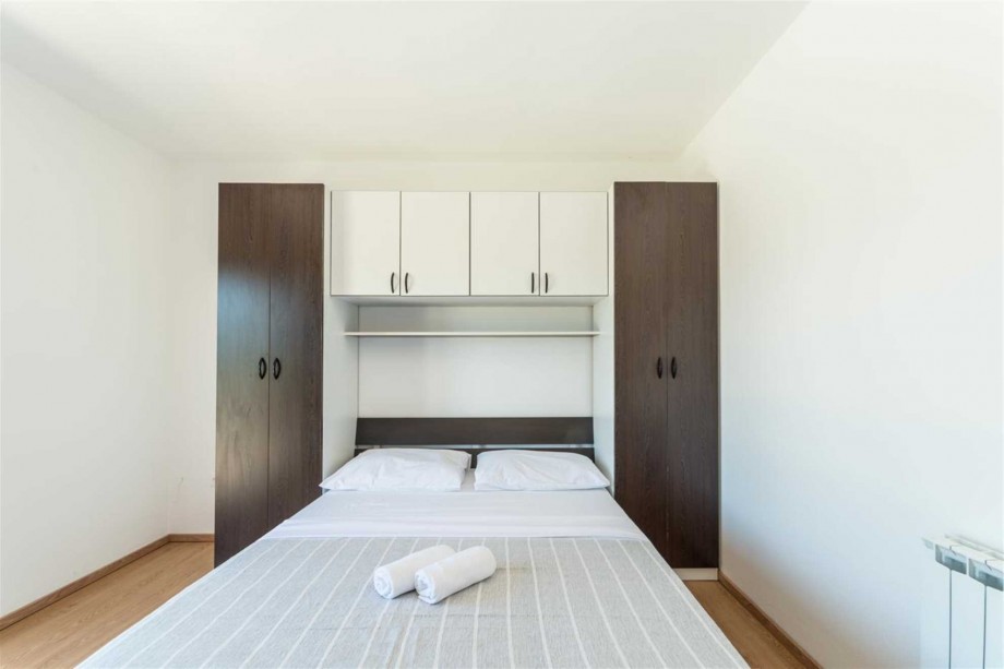 CROWONDER Sun&Fun Apartaments with Swimming Pool- Apartment Sunny Morning for 10 people