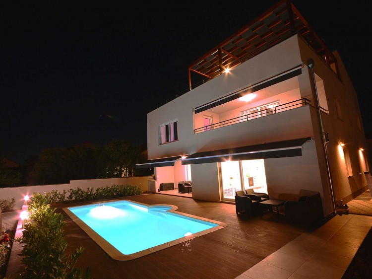 CROWONDER Luksusowy Apartament Toretta A3 z jacuzzi i basenem