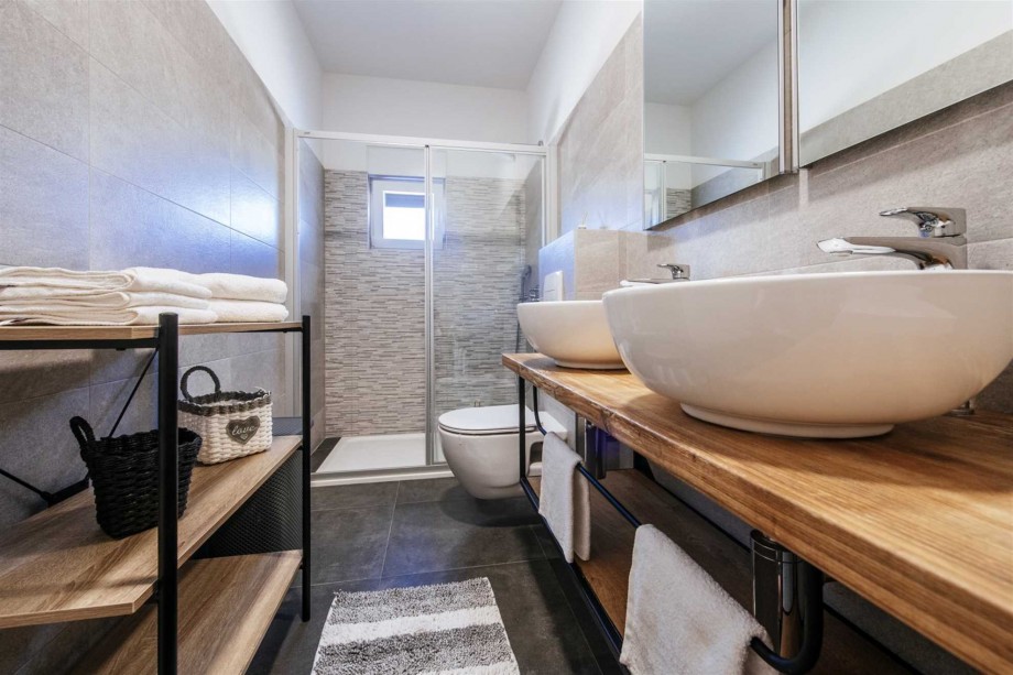 Crowonder Sun Dance Apartments-  Apartment A1 with Heated Swimming Pool, Seaview and Green Garden