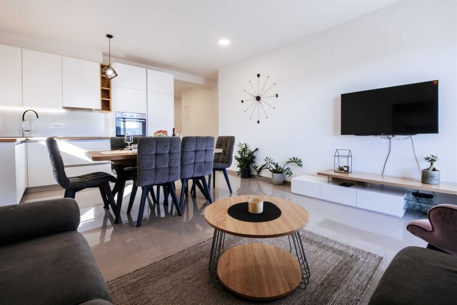 Crowonder Sun Dance Apartments-  Apartment A1 with Heated Swimming Pool, Seaview and Green Garden