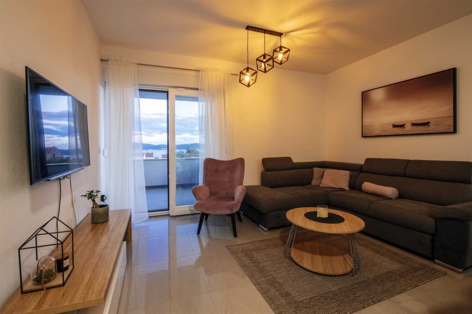 Crowonder Sun Dance Apartments-  Apartment A1 with Heated Swimming Pool, Seaview and Green Garden