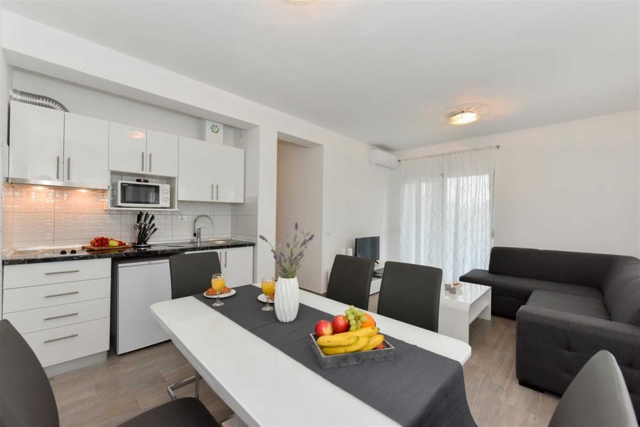 CROWONDER Luxury Vir Apartments- Apartment A1