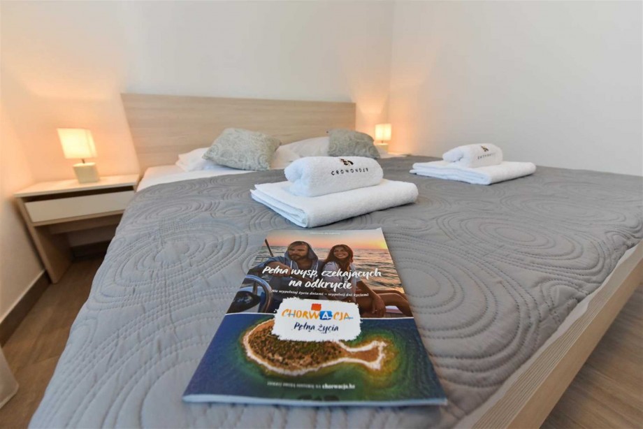 CROWONDER Luxury Vir Apartments- Apartment A1