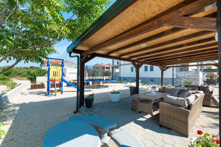 CROWONDER Luxury Vir Apartments- Apartment A1