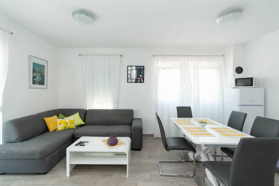 CROWONDER Luxury Vir Apartments- Apartment A1