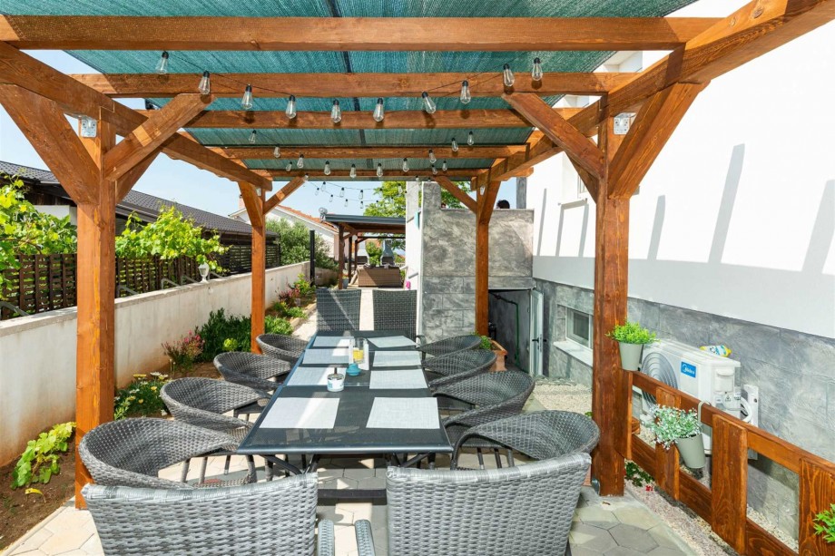 CROWONDER Luxury Vir Apartments- Apartment A1