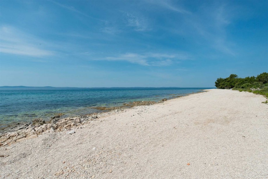 CROWONDER Luxury Vir Apartments- Apartment A2 with Sea View