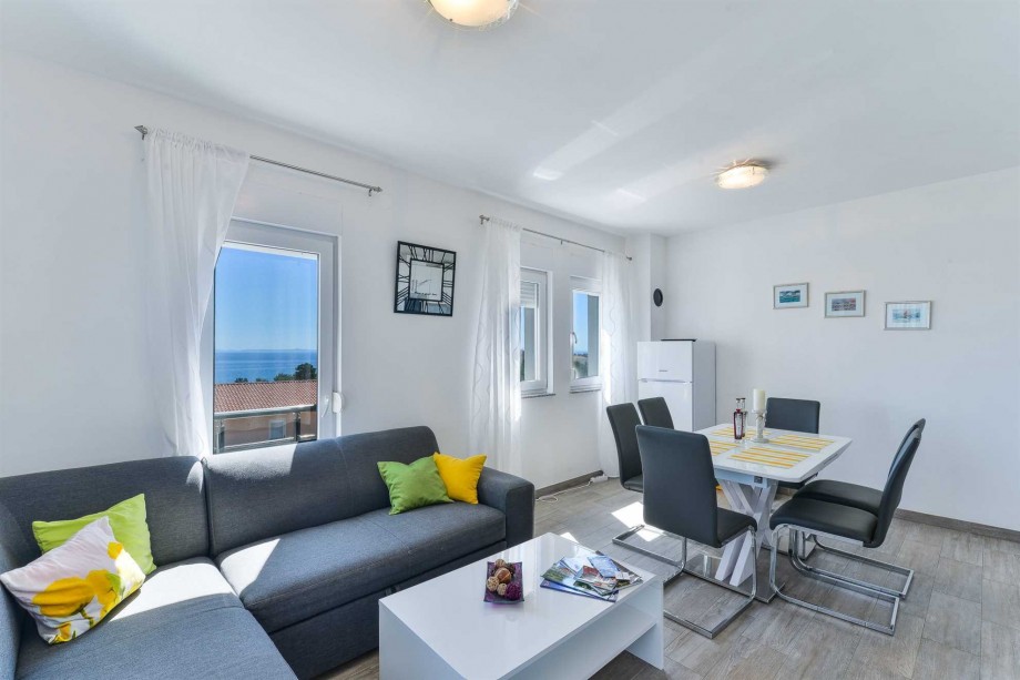 CROWONDER Luxury Vir Apartments- Apartment A5 with Sea View
