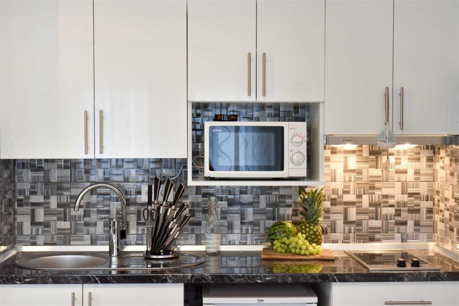 CROWONDER Luxury Vir Apartments- Apartment A4 with Sea View