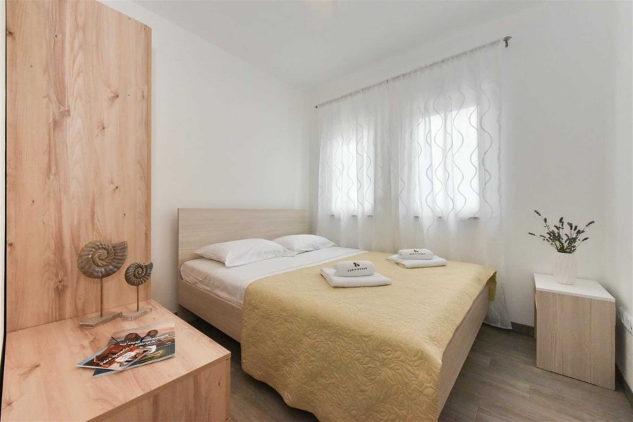 CROWONDER Luxury Vir Apartments- Apartment A4 with Sea View