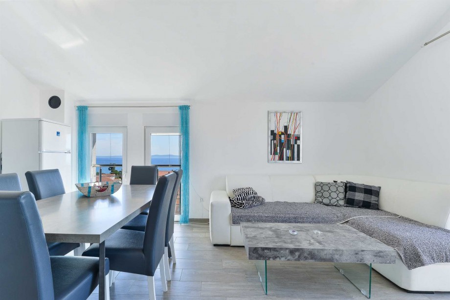 CROWONDER Luxury Vir Apartments- Apartment A6 with Sea View