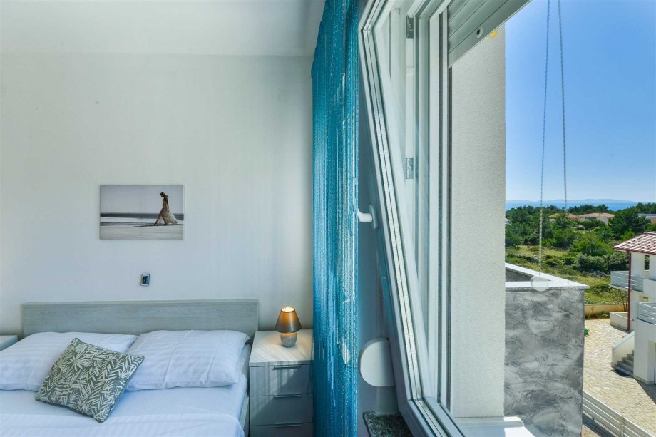 CROWONDER Luxury Vir Apartments- Apartment A6 with Sea View