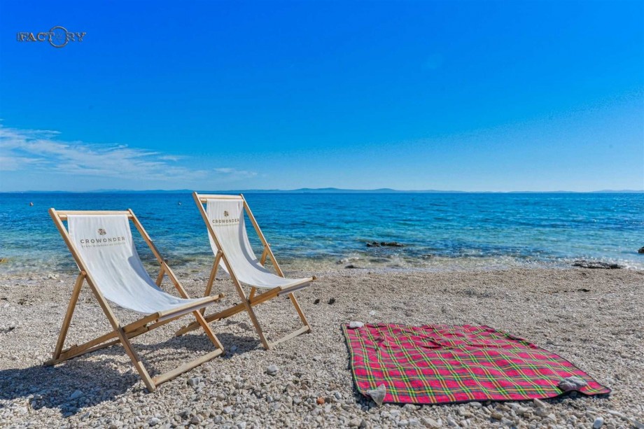 CROWONDER Luxury Vir Apartments- Apartment A6 with Sea View