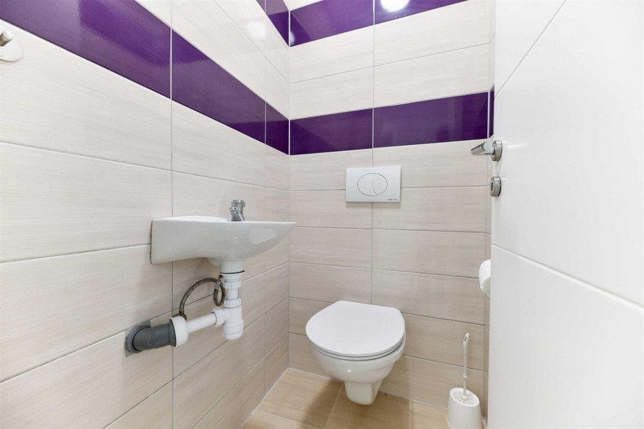 CROWONDER Villa Smile with Swimming Pool