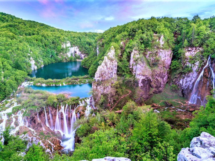 Plitvička Jezera National Park (lakes and waterfalls) - one day excursion by bus