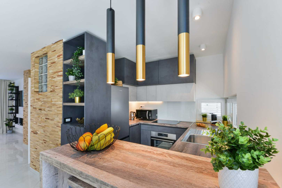 CROWONDER Villa Nika with Heated Swimming Pool, Jacuzzi and Sauna