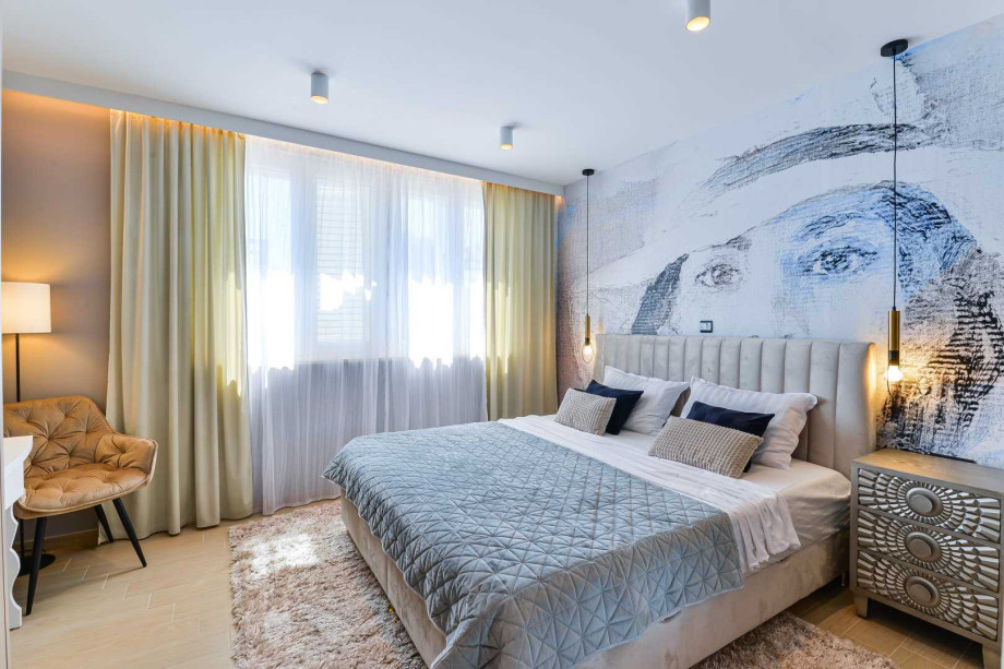 CROWONDER Villa Nika with Heated Swimming Pool, Jacuzzi and Sauna