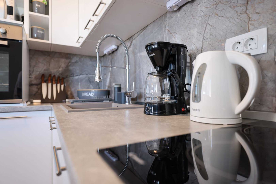 CROWONDER Sunset Apartments - Apartment A1 with Jacuzzi and Sea View