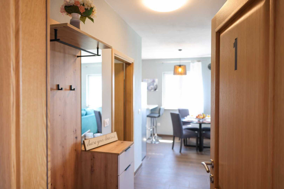 CROWONDER Sunset Apartments - Apartment A1 with Jacuzzi and Sea View