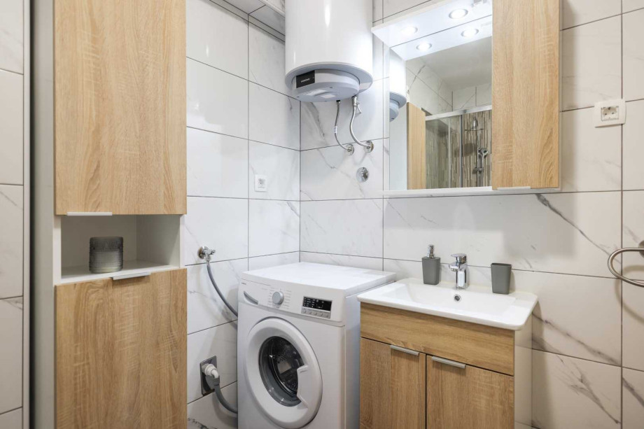 CROWONDER Sunset Apartments - Apartment A1 with Jacuzzi and Sea View