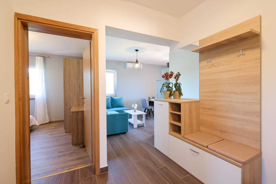 CROWONDER Sunset Apartments - Apartment A2