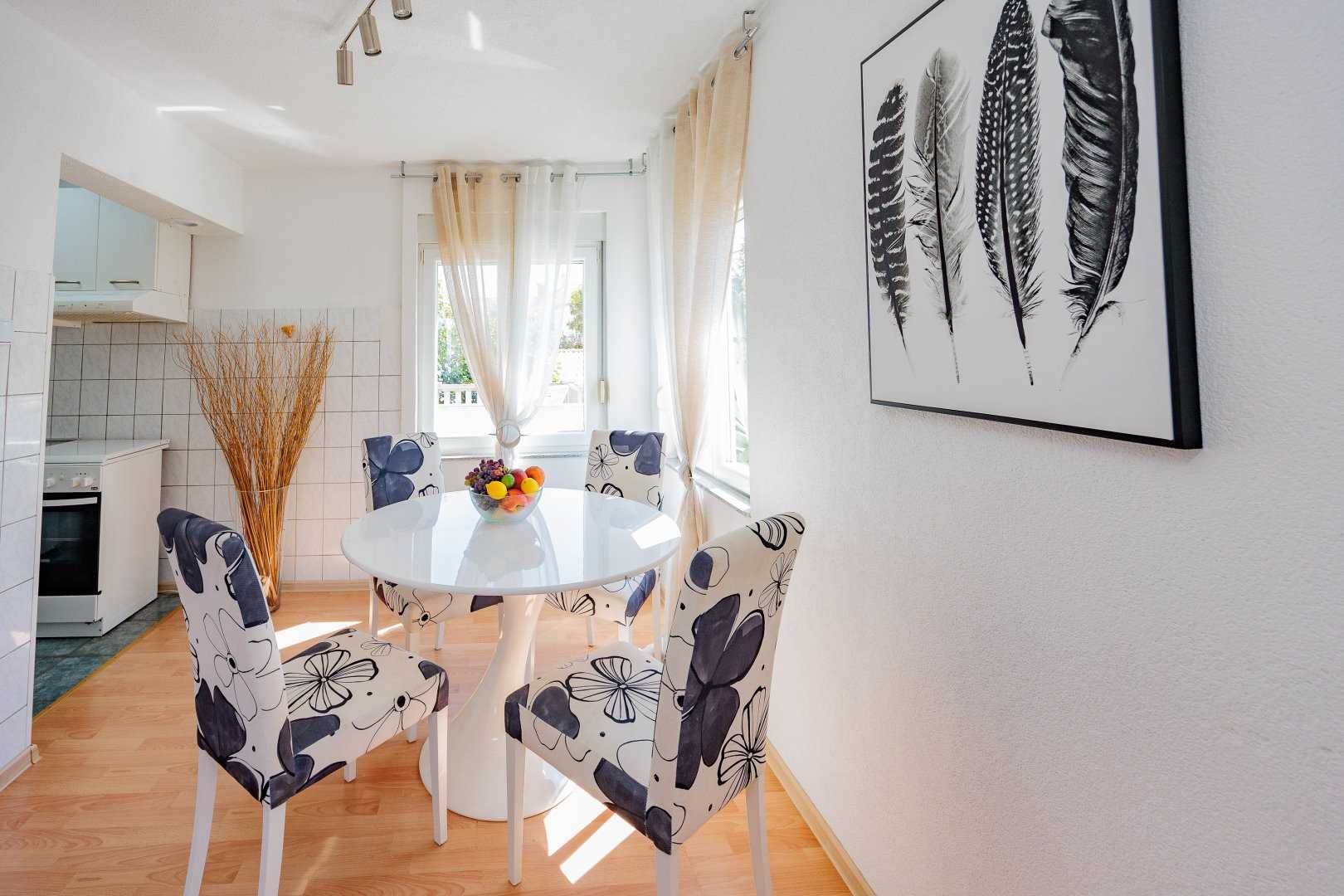 Crowonder Lucky Apartment A3 with Swimming Pool