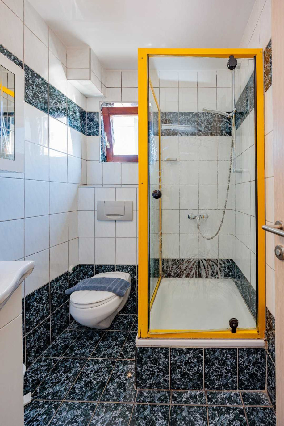 Crowonder Lucky Apartment A3