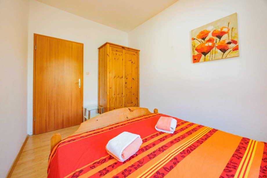 Crowonder Lucky Apartment A1 with swimming pool