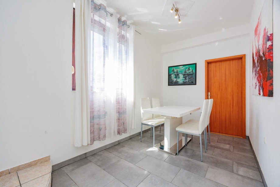 Crowonder Lucky Apartment A1 with swimming pool