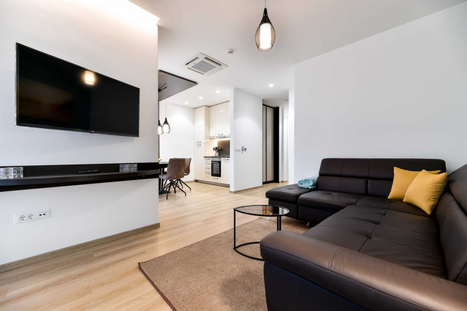 CROWONDER Apartments & Rooms Oaza with Heated Swimming Pool - Ap. A101 Family (4+2) with Sea View