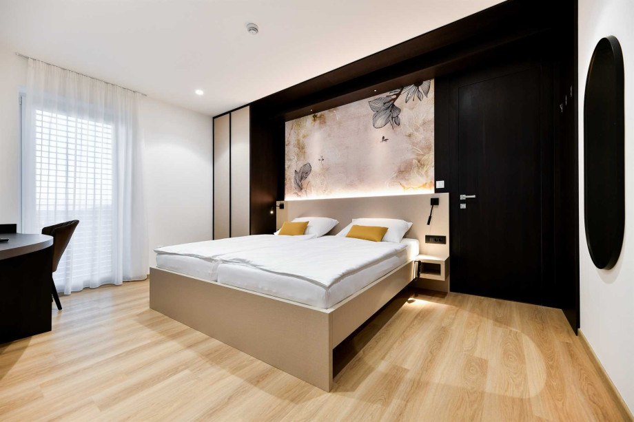 CROWONDER Apartments & Rooms Oaza with Heated Swimming Pool - Ap. A101 Family (4+2) with Sea View