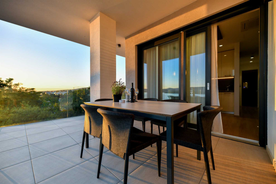 CROWONDER Apartments & Rooms Oaza with Heated Swimming Pool - Ap. A101 Family (4+2) with Sea View