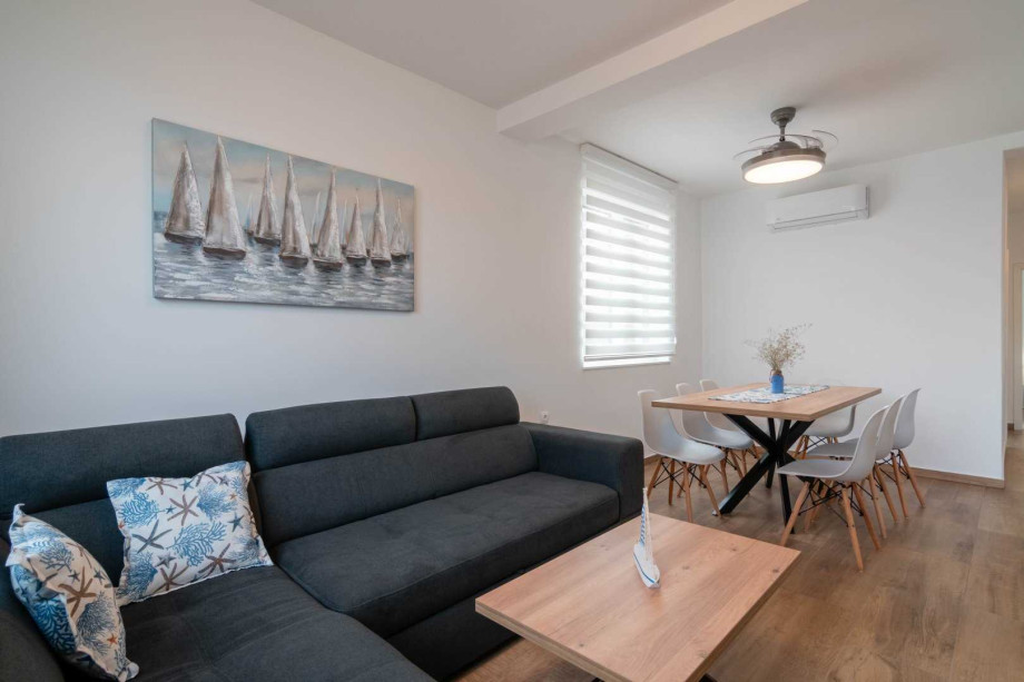 Crowonder Luxury Pag Apartments -  with Seaview Ap. A2