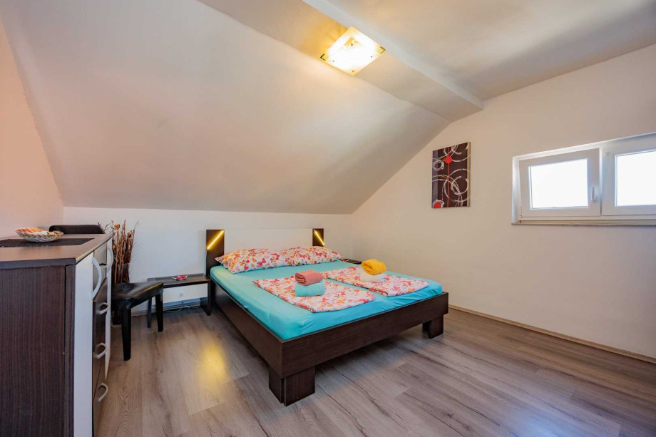 Crowonder Lucky Apartment A5  with Swimming Pool