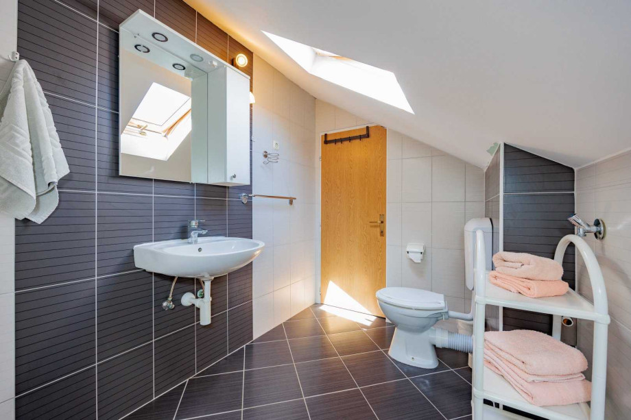 Crowonder Lucky Apartment A5  with Swimming Pool