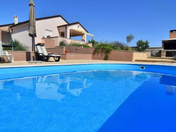 CROWONDER Holiday house Lavandula with Swimming pool