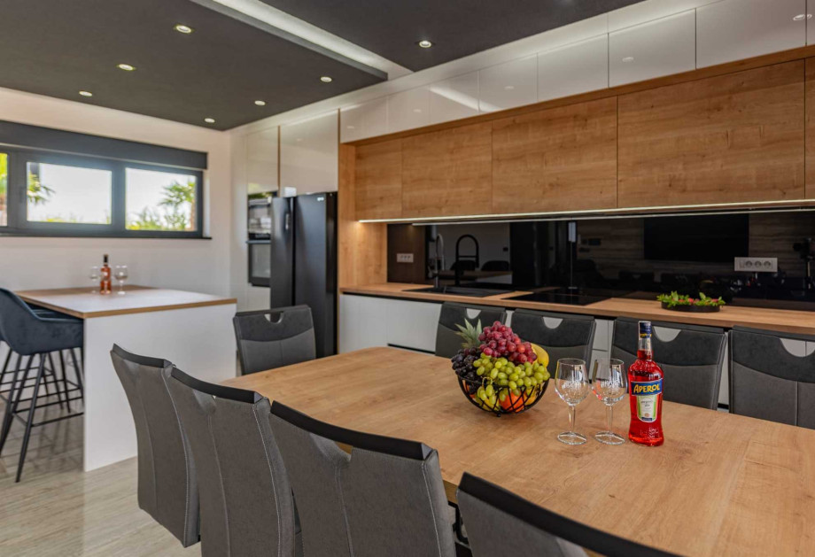 CROWONDER Villa Travera 1 with Heated Swimming Pool