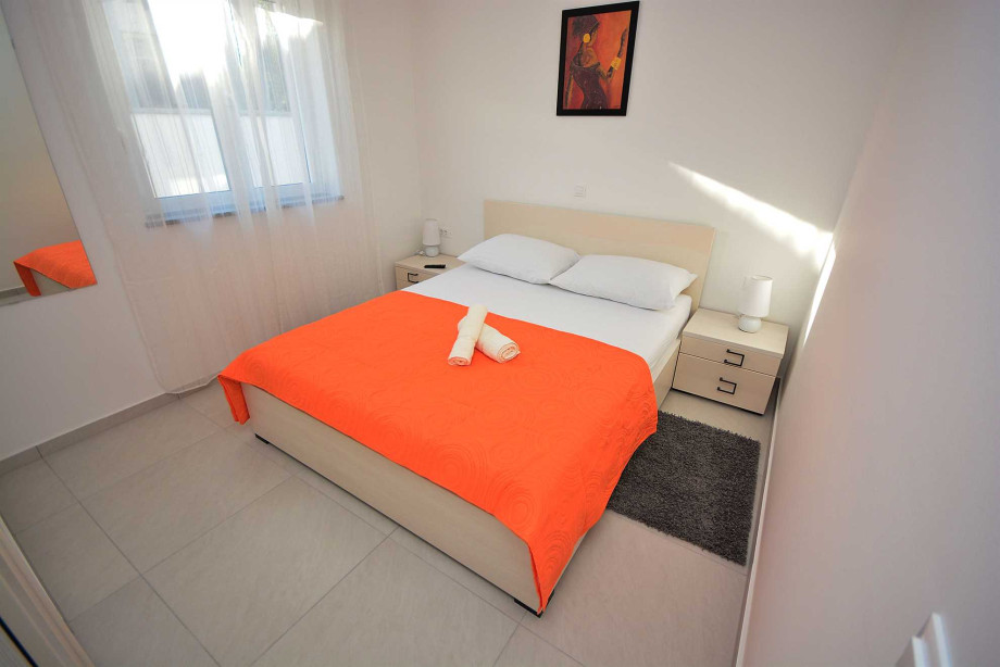 CROWONDER Luxury Toretta Apartment A2 with Swimming Pool