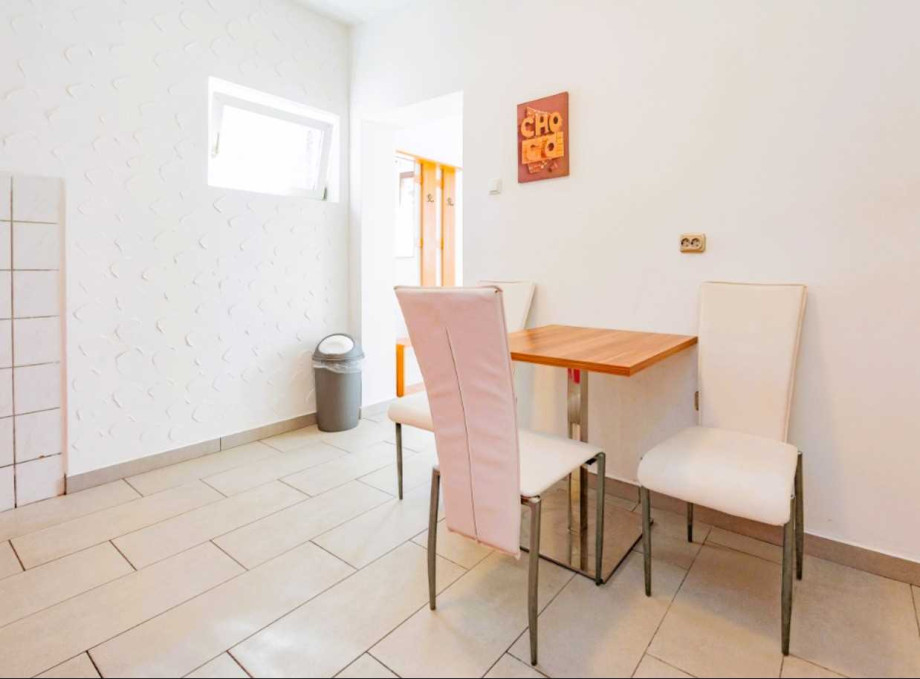 Crowonder Lucky Apartment A1 with Swimming Pool