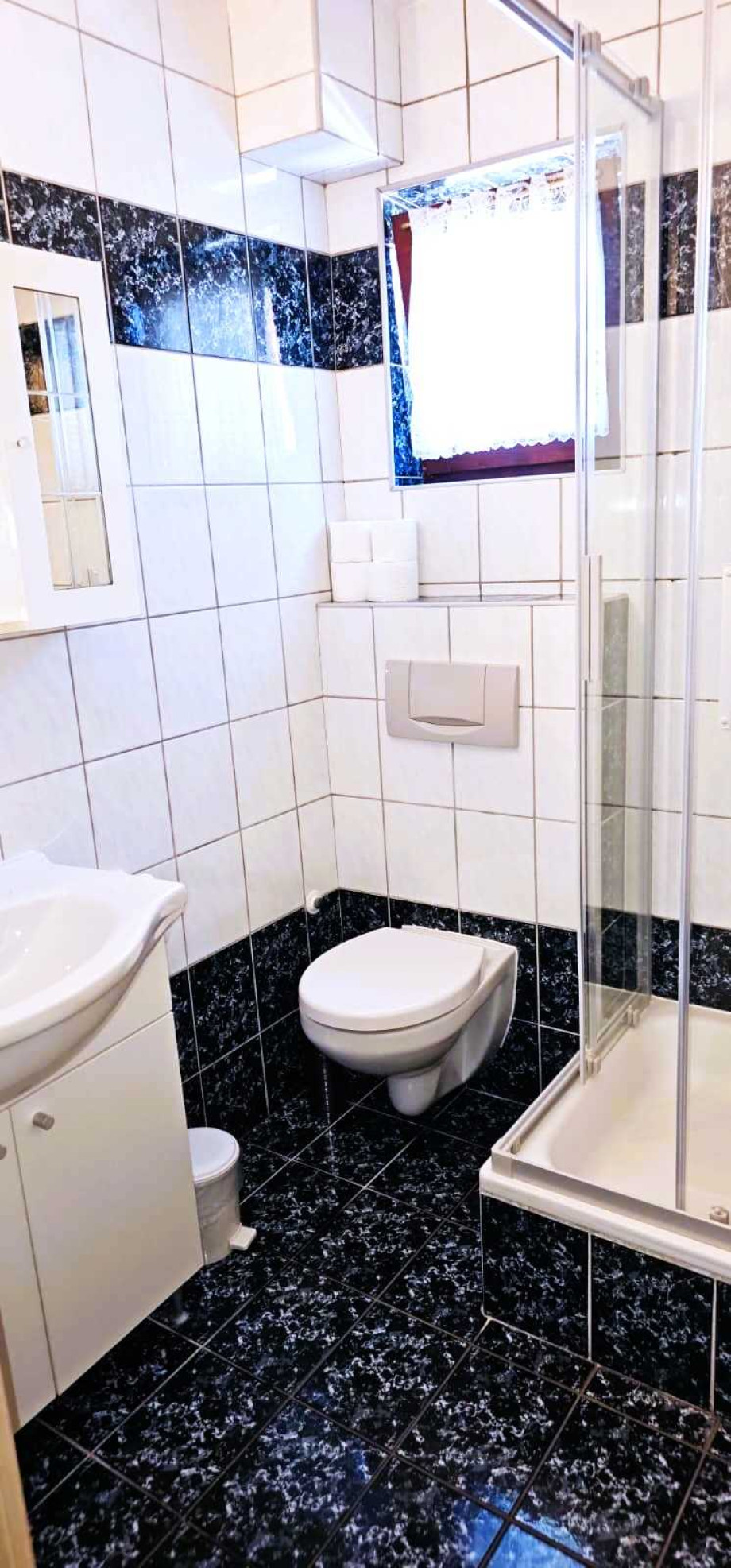 Crowonder Lucky Apartment A3 with Swimming Pool